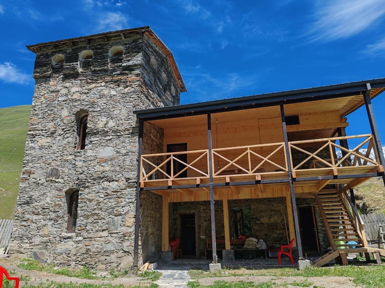 אושגולי Chazhashi Guesthouse מראה חיצוני תמונה